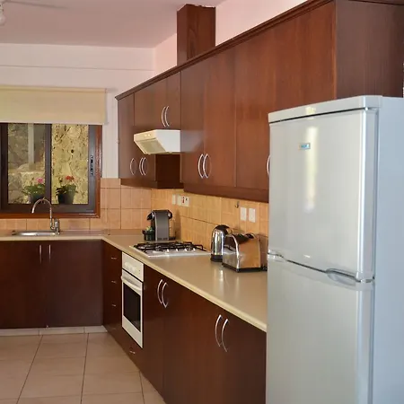 Tatil Evi Green Mountain House Moutoullas